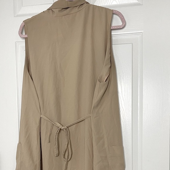 Jacket - Picture 5 of 11